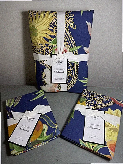 Williams Sonoma New Moon King/Cal King Duvet Cover And 2 King Shams Scalamandre
